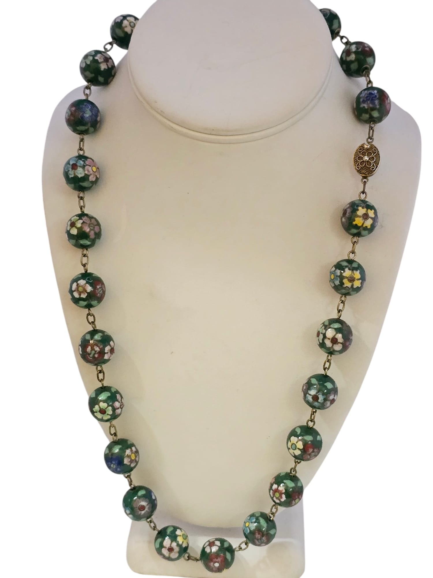 BEAUTIFUL CHINESE CLOISONNE FLORAL BEADS WITH SILVER CLASP: THESE ARE IN VERY NICE CONDITION, LOOK LIKE 14 MM, ALL LINKED TOGETHER, CLASP IS MARKED CHINA, SILVER, 24.5", RICH COLORS. WE OFFER IN-HOUSE SHIPPING AS WELL AS LIVE SHIPPING AND LOCAL PICK UP! Please