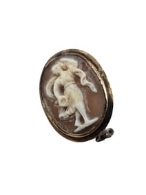 ANTIQUE GOLD FILLED CAMEO BROOCH