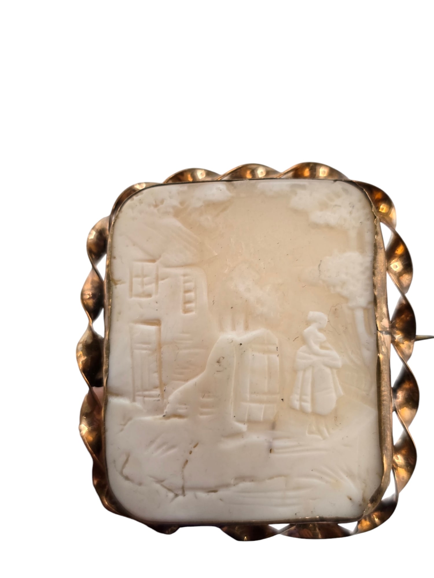ANTIQUE SHELL CAMEO LANDSCAPE IN BRASS BEZEL BROOCH (1 of 5)