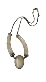 VINTAGE 925 AND MOTHER OF PEARL NECKLACE