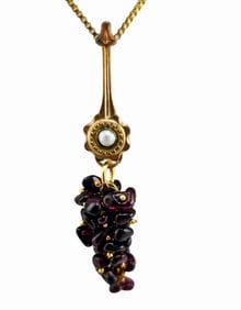 ANTIQUE VICTORIAN GARNET/GLASS CHIP GRAPE AND GOLD FILLED PENDANT NECKLACE