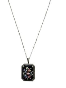 ART DECO VINTAGE HAND PAINTED FLORAL SCENE OVER GLASS PENDANT NECKLACE
