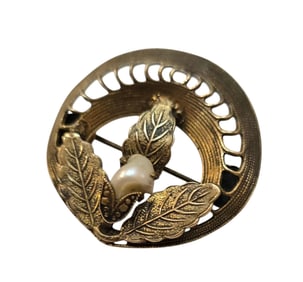 ANTIQUE BRASS OR POSSIBLY GOLD FILLED LEAF AND PEARL BROOCH
