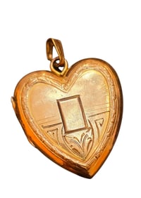 ANTIQUE 10KT GOLD FILLED DETAILED HEART LOCKET WITH INSIDE HEART