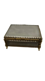 ANTIQUE RARE WITTNAUER WATCH ADVERTISING JEWELRY FOOTED CASKET BOX
