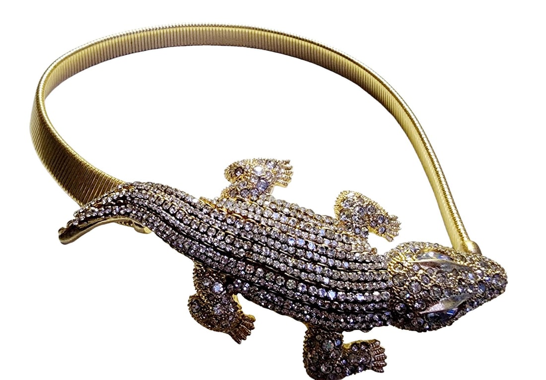 VINTAGE HUGE JEWELED ALLIGATOR BELT: VINTAGE HUGE JEWELED ALLIGATOR BELT, 18" LONG, BUCKLE 7". STRETCHY BELT.