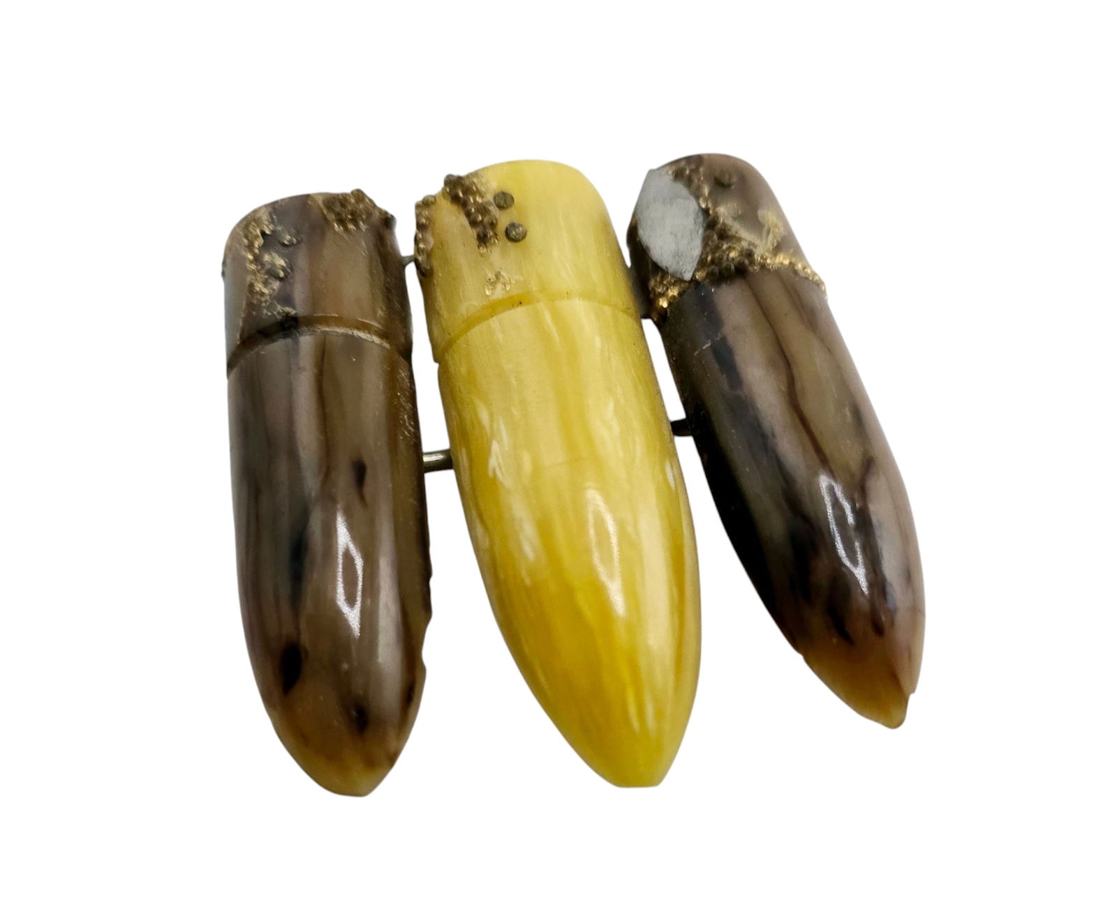 ANTIQUE RESIN OR EARLY PLASTIC BROOCH (1 of 3)