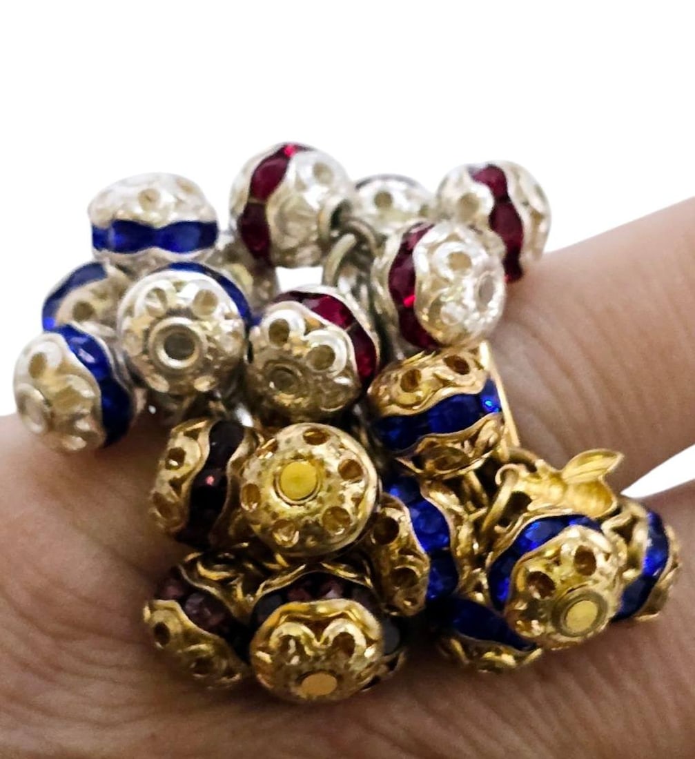 VINTAGE NOS ADJUSTABLE RHINESTONE RING BLUE WITH SILVER