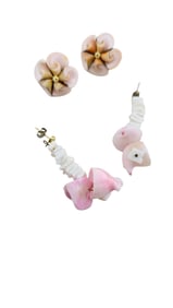 2 PAIRS OF VINTAGE SHELL EARRINGS
