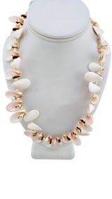 VINTAGE CONCH SHELL NECKLACE