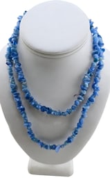 VINTAGE SEMI PRECIOUS/SODALILE? CHIP LOOP OVER NECKLACE