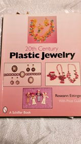 20TH CENTURY PLASTIC JEWELRY BOOK BY ROSEANN ETTINGER