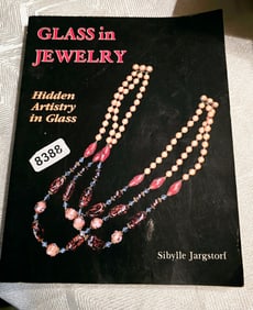 GLASS IN JEWELRY BOOK BY SIBYLLE JARGSTORF