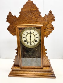 Waterbury Ornate Oak Clock Company Waterbury Conn. USA Gingerbread Working Clock