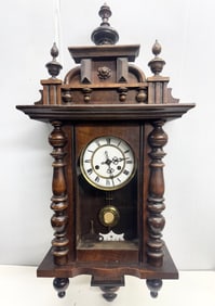 Antique Waterbury Ornate Oak Clock Company Waterbury Conn. USA Gingerbread Clock Case