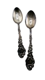 VINTAGE HALLMARKED WM WISE AND SON STERLING SET OF 2 TEASPOONS