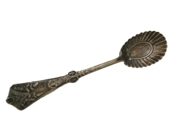 ANTIQUE UNIQUE DESIGN SPOON