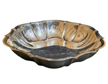 LARGE VINTAGE CHIPPENDALE INTERNATIONAL SILVER PLATE #678 BOWL