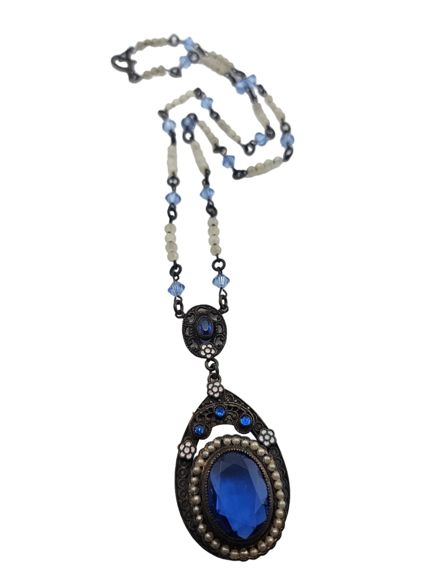 VINTAGE ENAMEL & FACETED GLASS PENDANT NECKLACE: Vintage Enamel & Faceted Glass Pendant Necklace (A3854) Size: 21" Condition: Very good condition Signed: None Details: Faceted glass, saw tooth bezel setting Shipping Information – Please Read We no