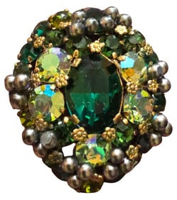 EXCEPTIONAL SIGNED AUSTRIA RHINESTONE AND PEARL LAYERED WIRED BROOCH