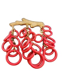 VINTAGE PLASTIC FAUX BRANCH & CIRCLE DANGLING BROOCH