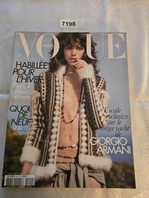 PARIS VOGUE AOUT 2010 #9