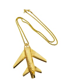 VINTAGE KENNETH LANE TEXTURED MATTE GOLD AIRPLANE PENDANT/BROOCH NECKLACE