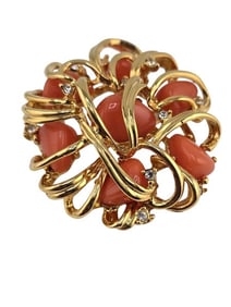 JOAN RIVERS ACRYLIC DIMENSIONAL BROOCH