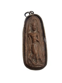 VINTAGE SILVERTONE PHRA LEELA AMULET CHARM