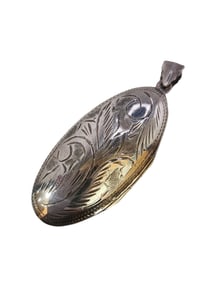 VINTAGE STERLING ETCHED LOCKET