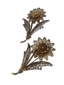 VINTAGE STERLING PAIR OF FILIGREE WITH GOLD WASH FLOWER BROOCH