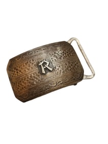 VINTAGE NICKEL SILVER HAMMERED R BELT BUCKLE