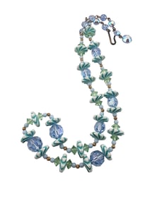 VINTAGE ACRYLIC AND DAINTY NECKLACE