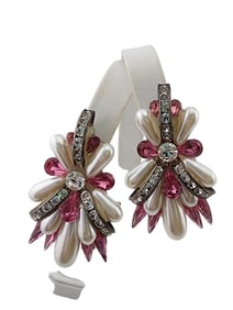 VINTAGE 80S RHINESTONE AND PEARL PIERCED EARRINGS UNSIGNED