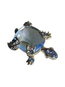 VINTAGE SIGNED WEISS JELLY BELLY STYLE GLASS TURTLE BROOCH