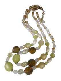 VINTAGE DOUBLE STRAND GLASS CRYSTAL AND RESIN NECKLACE THAT GLOWS