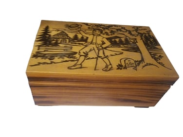 VINTAGE WOODEN JEWELRY MUSIC BOX MISSING 1 LEG