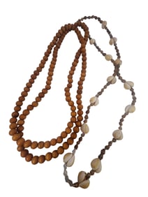 LOT OF 2 VINTAGE WOOD AND SHELL LOOPOVER NECKLACES