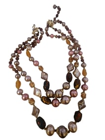 VINTAGE GLASS ACRYLIC TRIPLE STRAND NECKLACE