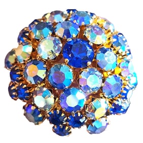 VINTAGE SIGNED WARNER SPARKLY DOMED RHINESTONE BROOCH 1699