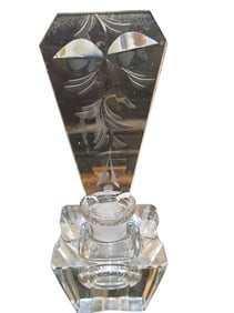 VINTAGE DECORATIVE GLASS PERFUME BOTTLE