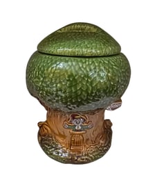 VINTAGE KEEBLER TREEHOUSE COOKIE JAR