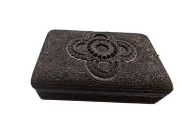 VINTAGE CARVED WOOD HINGED BOX - DOES HAVE SOME DAMAGE