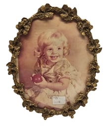 VINTAGE BRASS DECORATIVE FLOWER FRAME