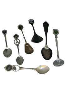VINTAGE 8 ASSORTED MOSTLY SOUVENIR SPOONS