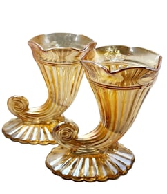 VINTAGE CARNIVAL GLASS CORNUCOPIA VASE SET