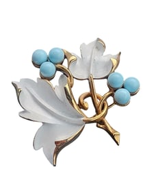 VINTAGE SARAH COVENTRY ENAMEL GRAPE BROOCH