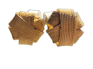VINTAGE SIGNED VO (LES BERNARD) DOMED TEXTURED WOVEN CLIP EARRINGS