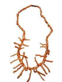 VINTAGE PRETTY BRANCH C.O.R.A.L NECKLACE