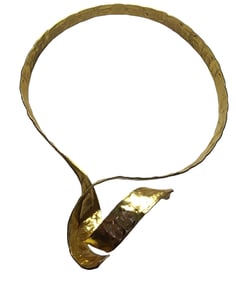 VINTAGE LIGHTWEIGHT FREE FORM ABSTRACT MATTE GOLD COLLAR NECKLACE